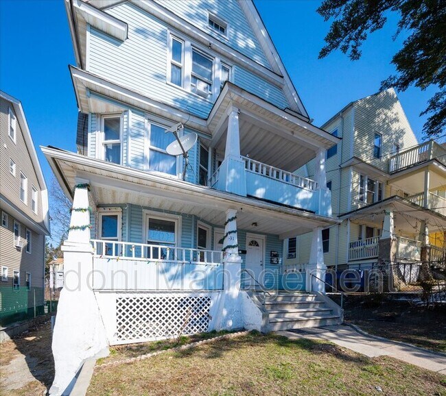 Photo - 33 Giles St Apartment