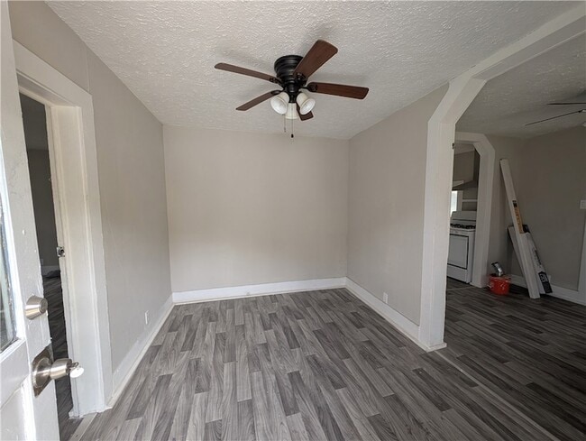 Foto del edificio - 615 6th St