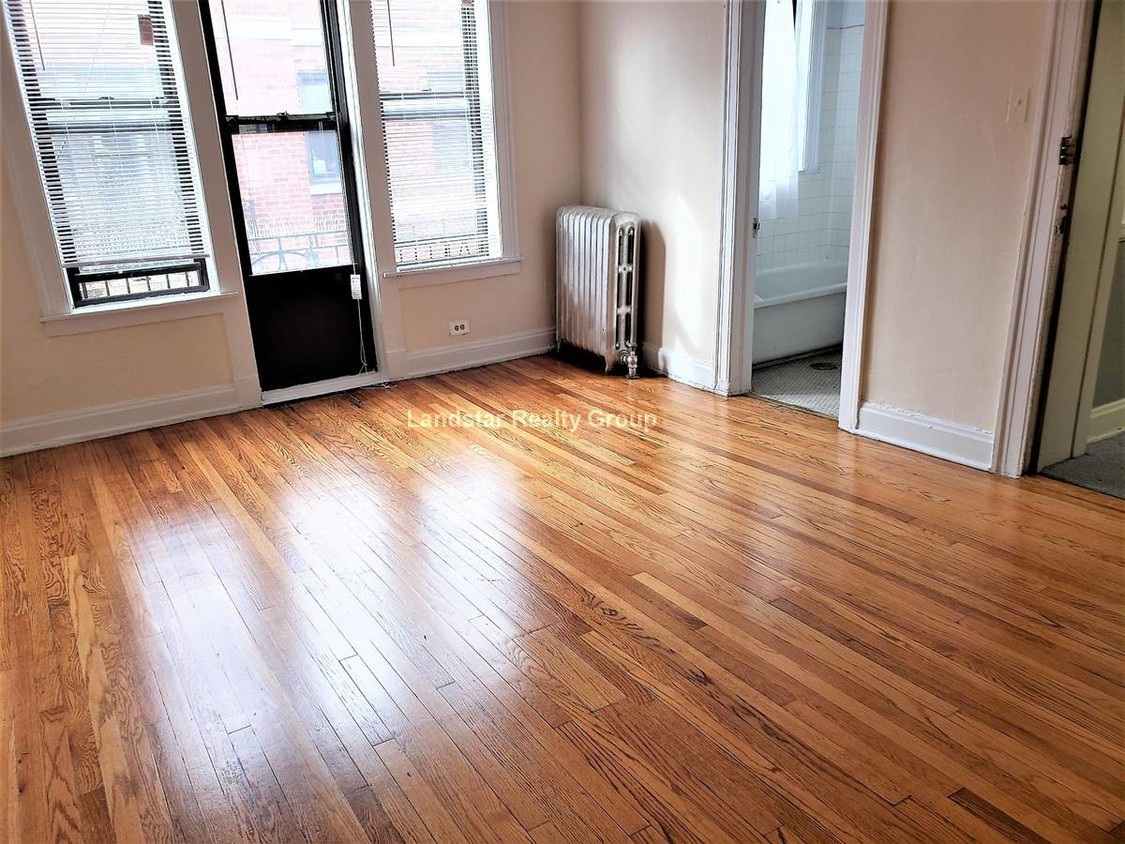Foto principal - 620 W Addison St