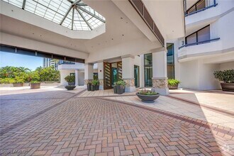 Building Photo - 6075 Pelican Bay Blvd