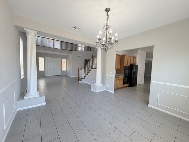 Foto del edificio - Lovely & Spacious 4,400+ Sq. Ft. Home with Flexible Living Space