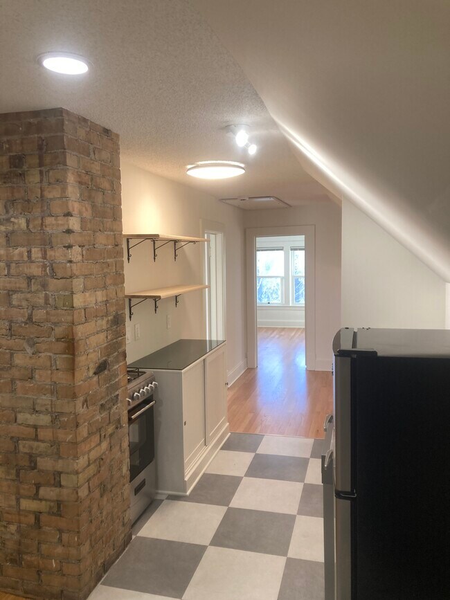 Foto del edificio - 3150 Harriet Ave