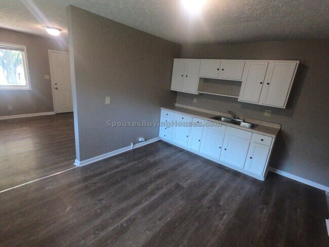 Building Photo - 3822-3824 Aloda Street - 3824