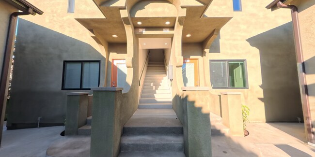 Foto del interior - 123 S Ave 63