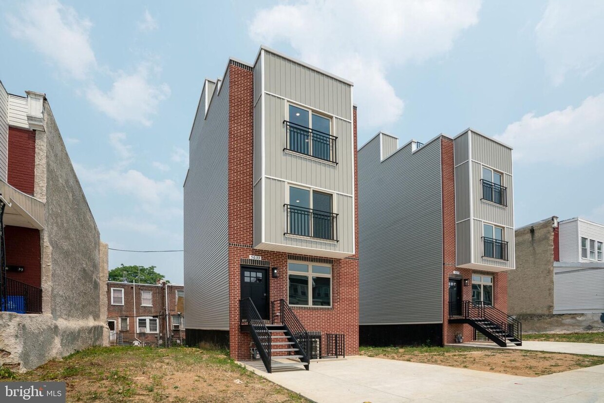 Photo - 5629 Warrington Ave