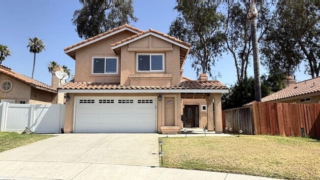 Photo - 13632 Cabrillo Ct House