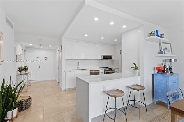 Foto del edificio - 161 Crandon Blvd