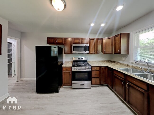 Foto del edificio - 2625 Harmony Way