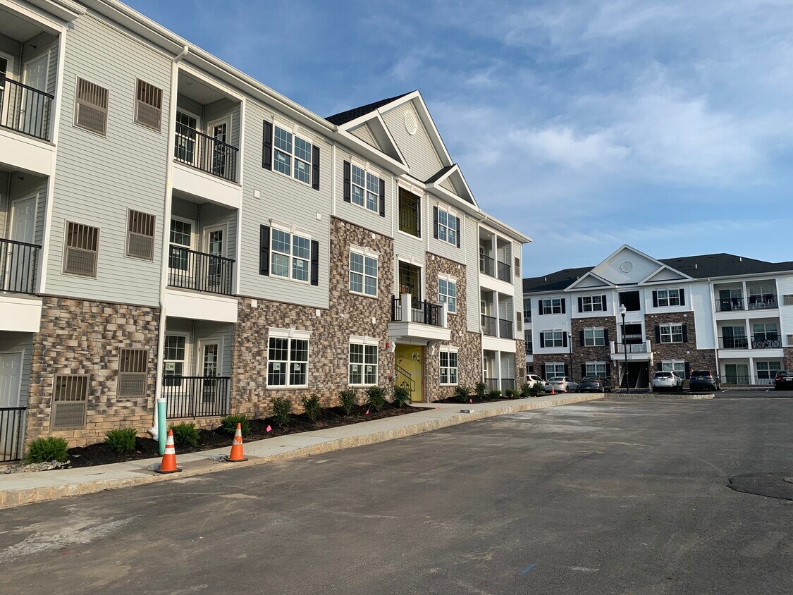 624 Marion Ln Unit 624, Monroe Township, NJ 08831 Condo for Rent in