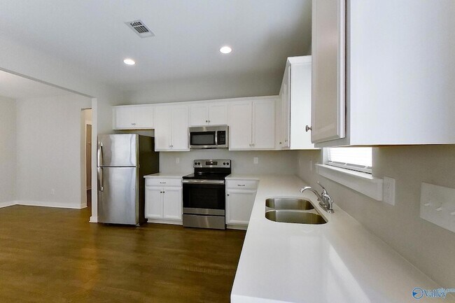 Building Photo - 11545 Crimson Ridge Rd