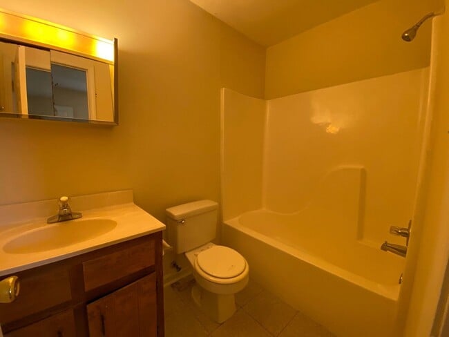 Building Photo - PRE-LEASING FOR AUGUST 2026!