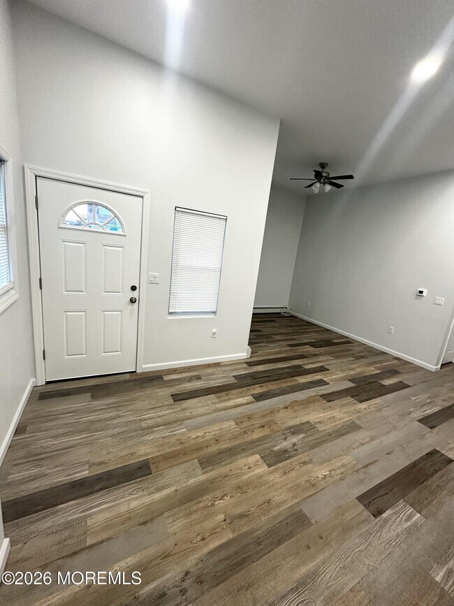 Foto del edificio - 55 Cutters Dock Rd