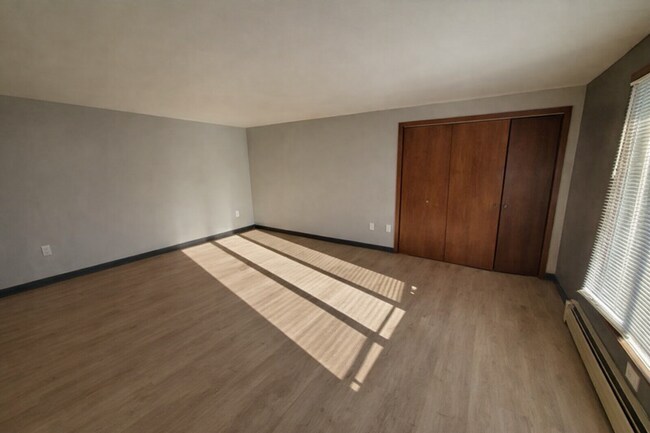 Foto del edificio - 401 S Van Buren St