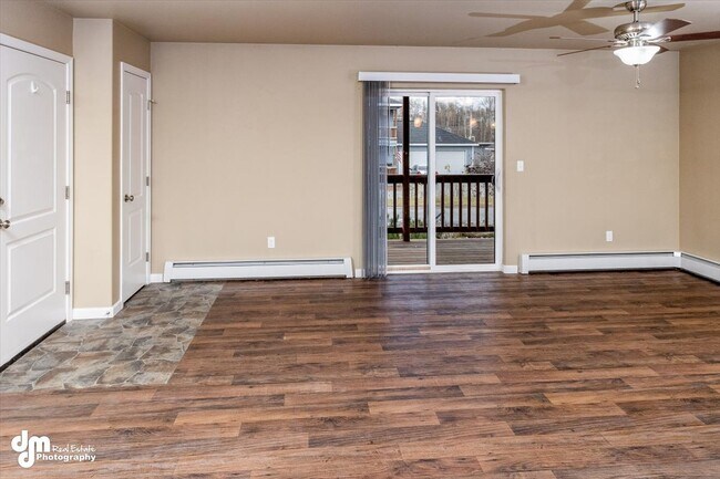 Building Photo - 5020 S Mainsail Ave