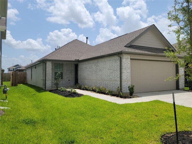 Building Photo - 5830 Dry Brush Pl