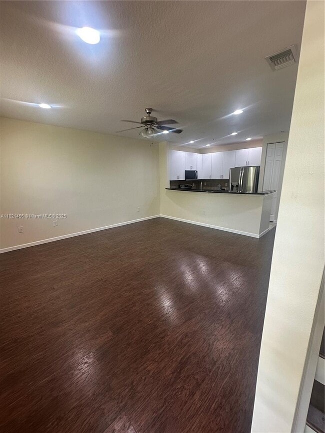 Building Photo - 3924 Passion Flower Rd