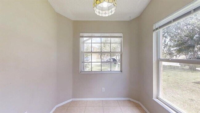 Foto del edificio - 1217 Cressford Pl