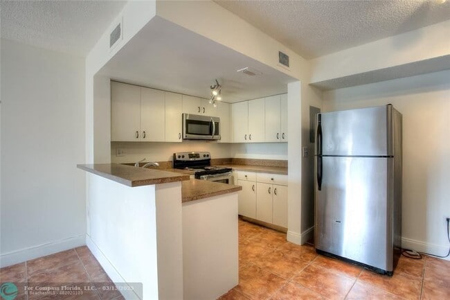 Foto del edificio - 510 NW 86th Pl