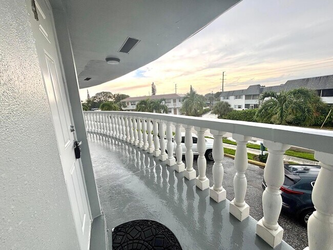 Foto del edificio - 431 W Camino Real