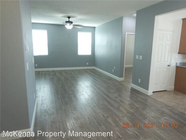 Building Photo - 3 br, 2.5 bath House - 229 Moonshot St