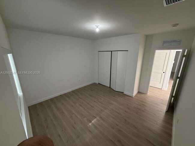 Foto del edificio - 831 SE 9th Ave