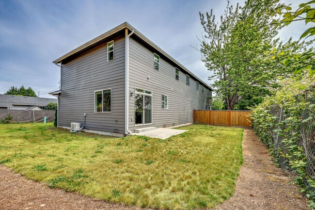 Foto del edificio - Newer Duplex Bremerton