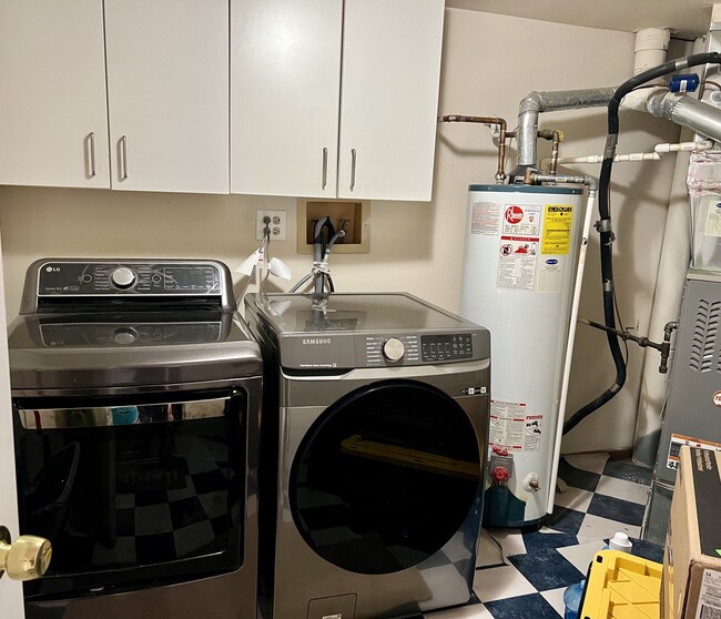 Foto del edificio - 1728 Chesapeake Ln