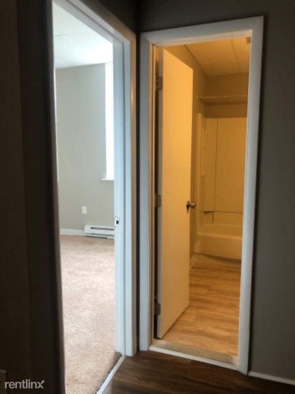 Building Photo - 2 br, 1 bath Apartment - 201-205 W Fourth st
