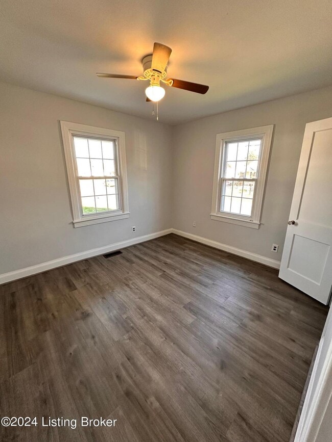 Foto del edificio - 4401 Bellevue Ave