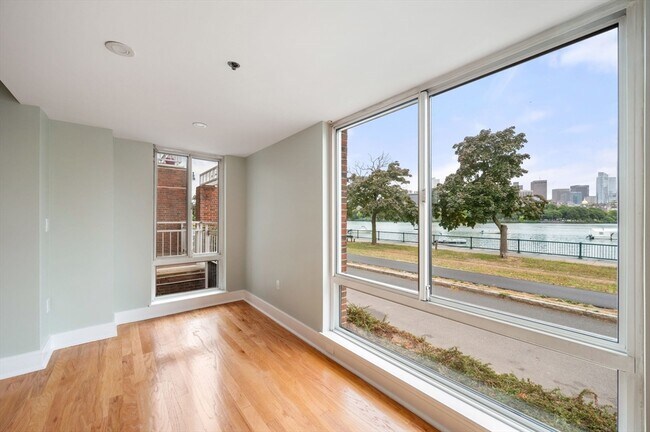 Foto del edificio - 75 Cambridge Pkwy