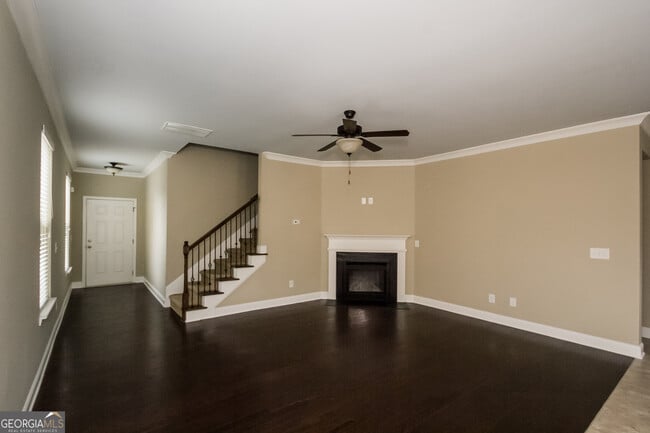 Building Photo - 4893 Longview Run