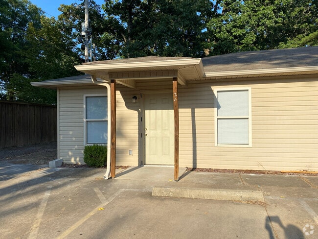 Building Photo - 2151 Hamilton St
