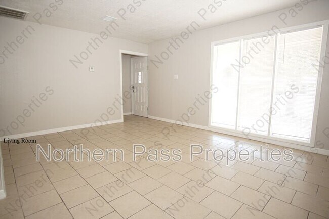 Foto del edificio - 3817 Thomason Ave