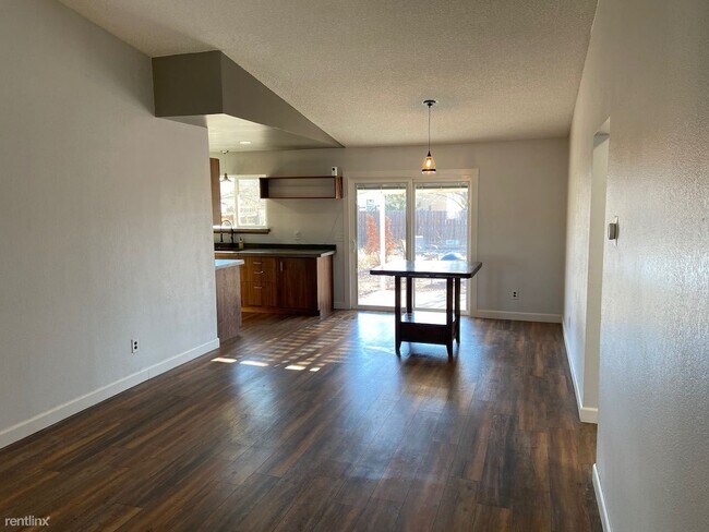 Building Photo - 3 br, 2 bath House - 415 West Ouray Avenue