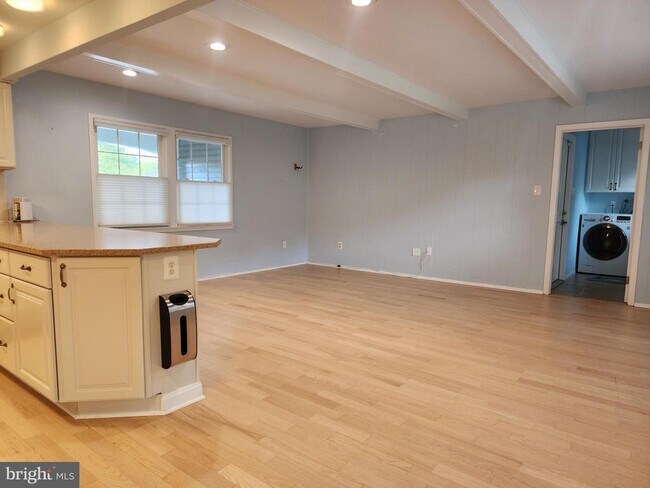 Foto del edificio - 13201 Moss Ranch Ln