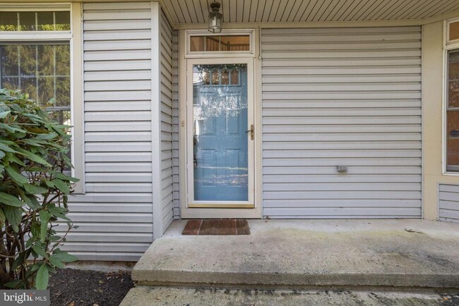Building Photo - 210 Bullock Dr