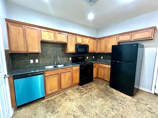 Foto del edificio - 408 Nelray Blvd