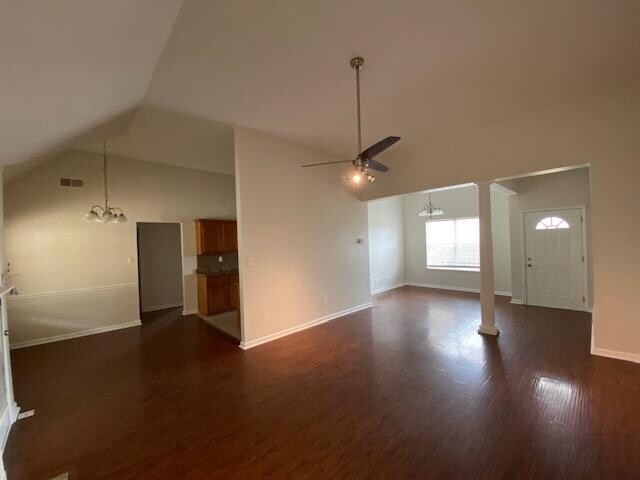 Foto del edificio - 325 Mossy Springs Dr