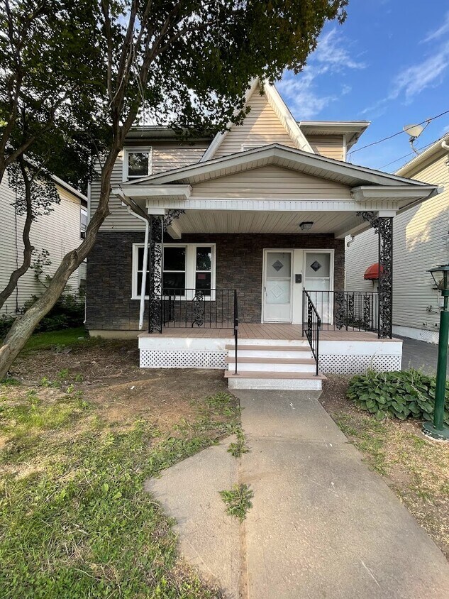 111 Maffett St Unit 113 B Front, Wilkes Barre, PA 18702 Apartments