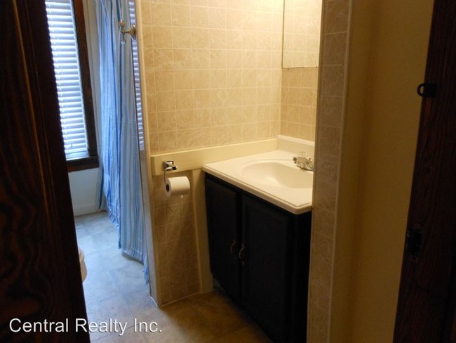 Foto del edificio - 4 br, 1.5 bath House - 24 Derry Road