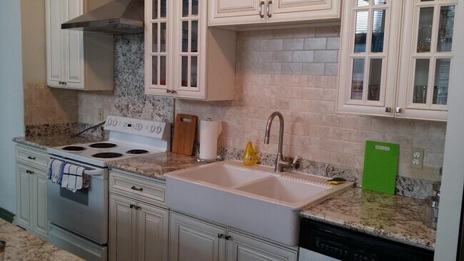 Foto del edificio - 920 Poeyfarre St