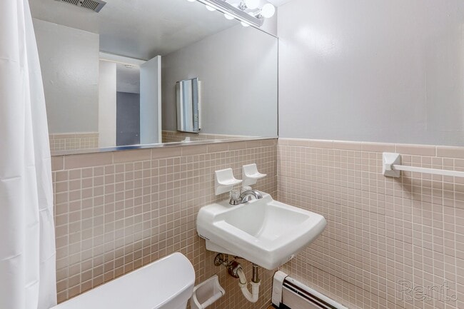 Interior Photo - White Oak Apartments