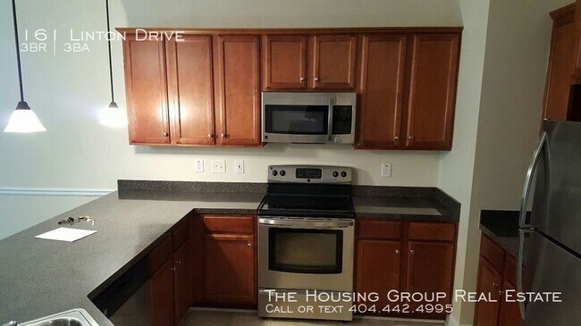 Building Photo - Ready Now!!!  Acworth Townhome