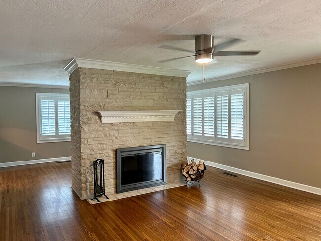 Foto del edificio - 1648 E 36th St