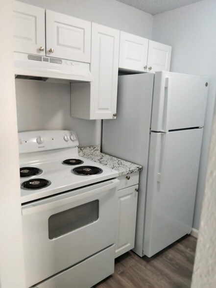 Foto del edificio - 8127 Stonehurst St