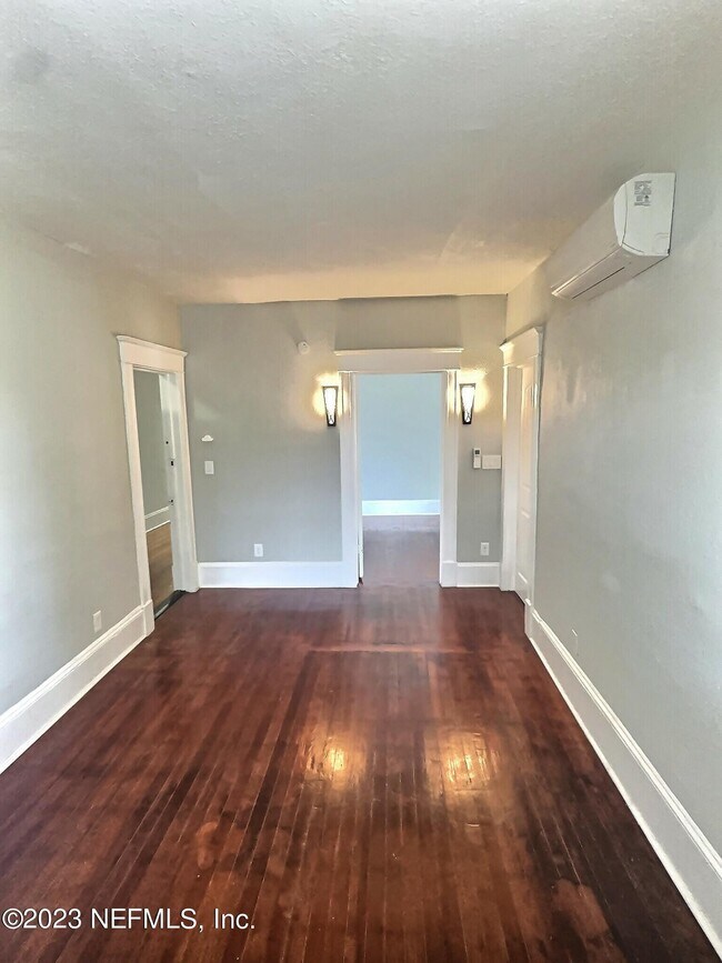 Foto del edificio - 2116 HERSCHEL St