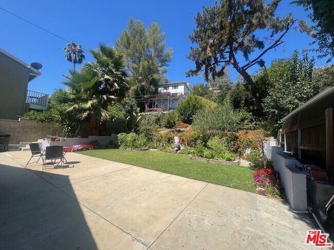 Building Photo - 5059 Catalon Ave