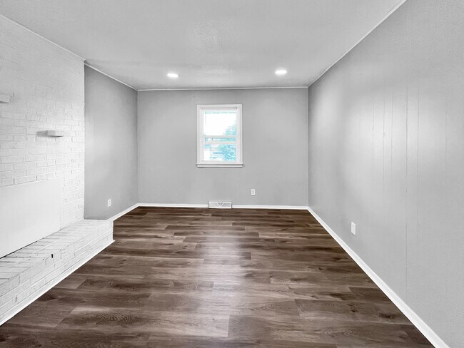 Building Photo - 7223 NW 84th Terrace