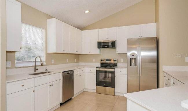 Foto del edificio - 3215 40th Ave W