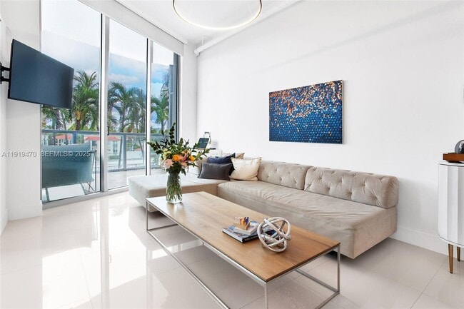 Foto del edificio - 3029 NE 188th St